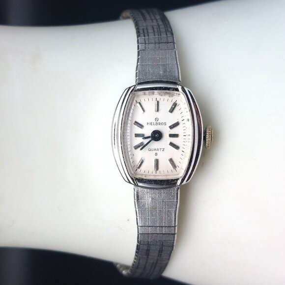 Vintage Helbros Quartz Womens Silver Tone Wristwatch New Battery Works - Picture 1 of 10